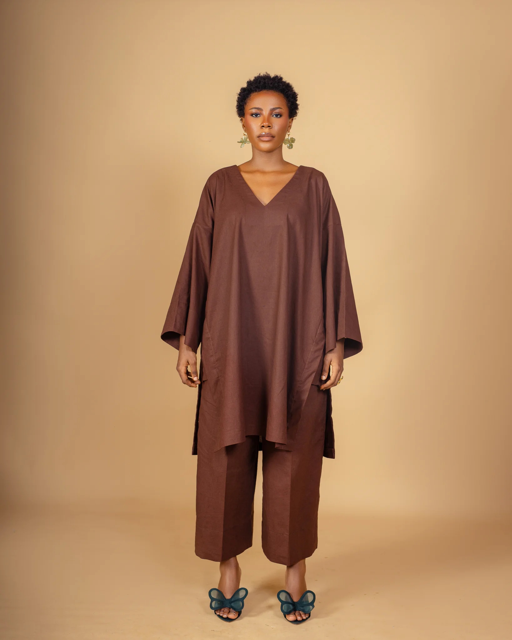 Brown V-NECK Omo Ayo