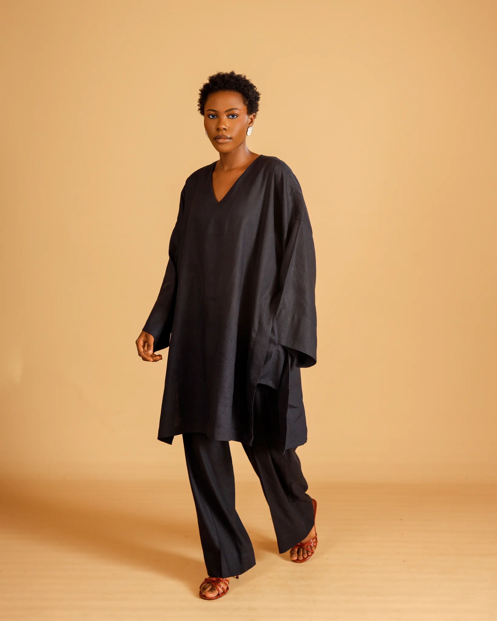 NAVY BLUE V-NECK OMO AYO - Image 2