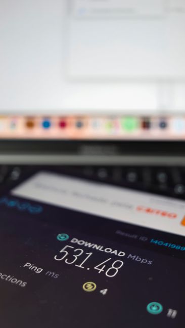 Speed test website - ilustrasi pengukuran performa WooCommerce