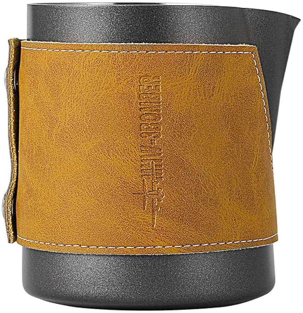 Питчер для латте-арта MHW без ручки 500 мл, точный носик для идеальной подачи и кожаный чехол