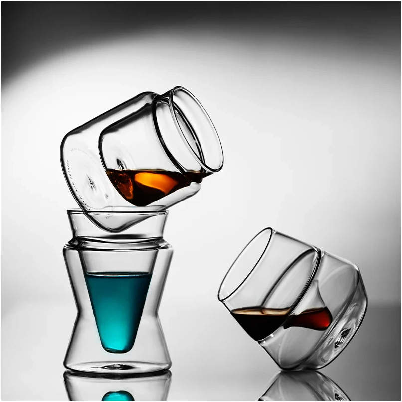 Чашка для кофе V-образная из боросиликатного стекла 130 мл, термостойкая, стильный дизайн