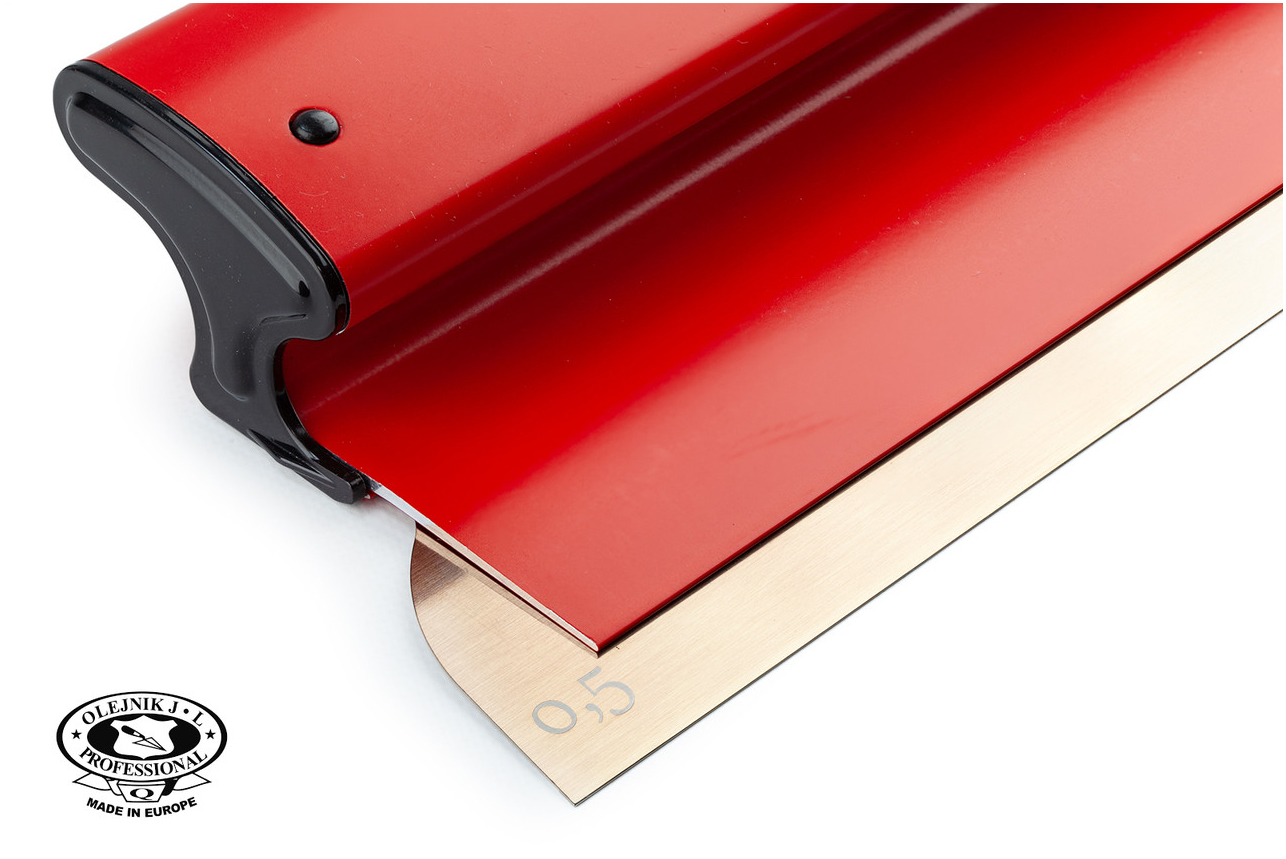 Шпатель Olejnik RED LABEL 800 мм для машинного нанесения с нержавеющим лезвием 0,5 мм и эргономичной ручкой