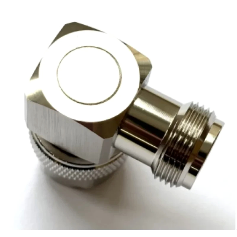 Угловой адаптер N-типа (штекер-гнездо) 90° экранированный для антенн и радиосистем, монолитная конструкция