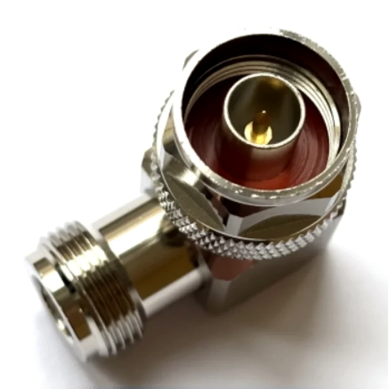 Угловой адаптер N-типа (штекер-гнездо) 90° экранированный для антенн и радиосистем, монолитная конструкция