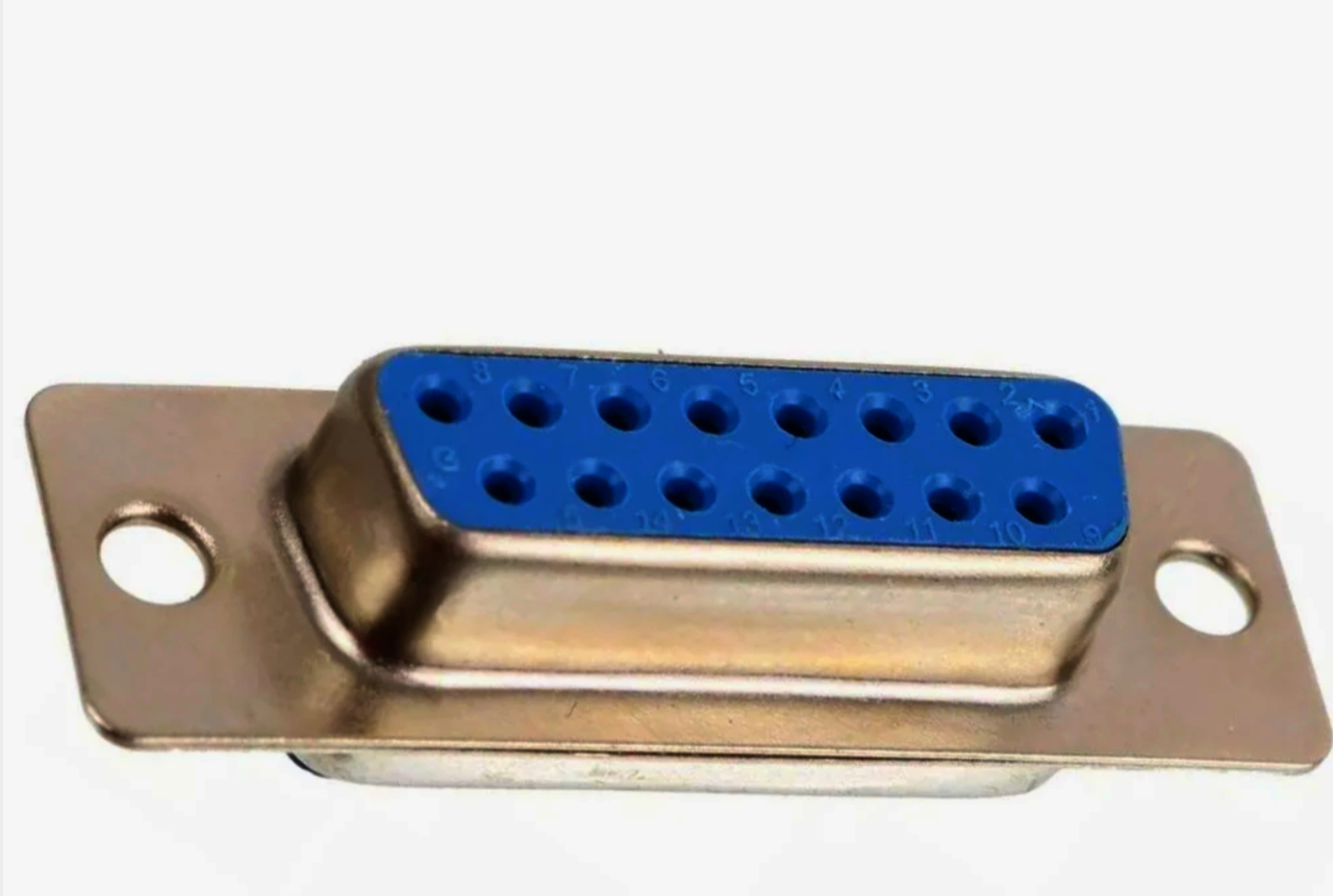 Разъём D-SUB DB-15F под пайку с золотым покрытием New Tide (Тайвань) 15-контактный