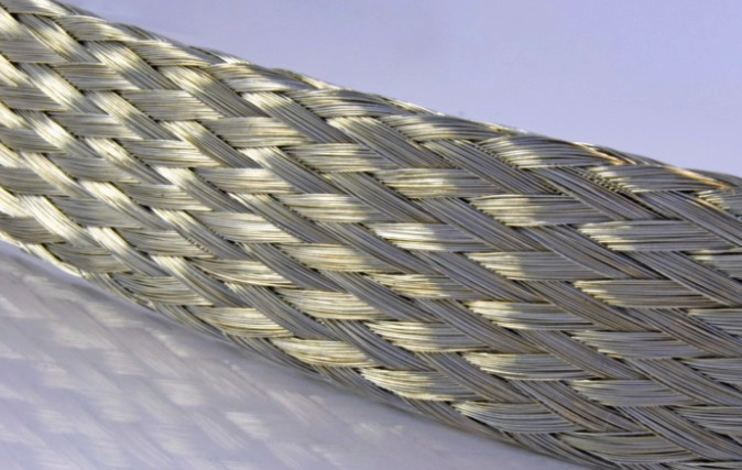 Плотноплетённая оплетка Techflex 2.78 мм 1 м для экранирования и заземления, серия Metal Braid