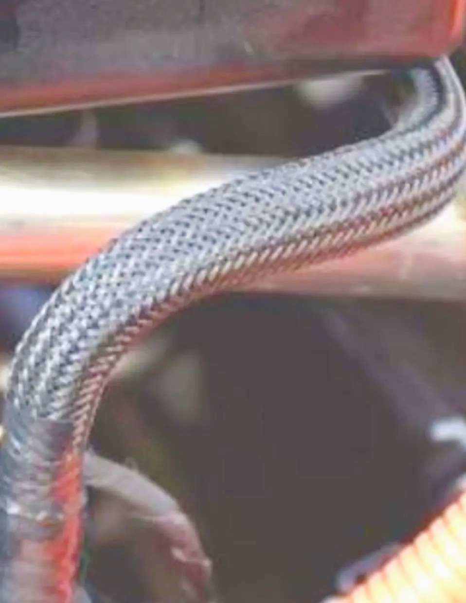 Оплетка TechFlex Chrome XC 0.79 см для кабелів і шлангів, 1 метр, сірий колір