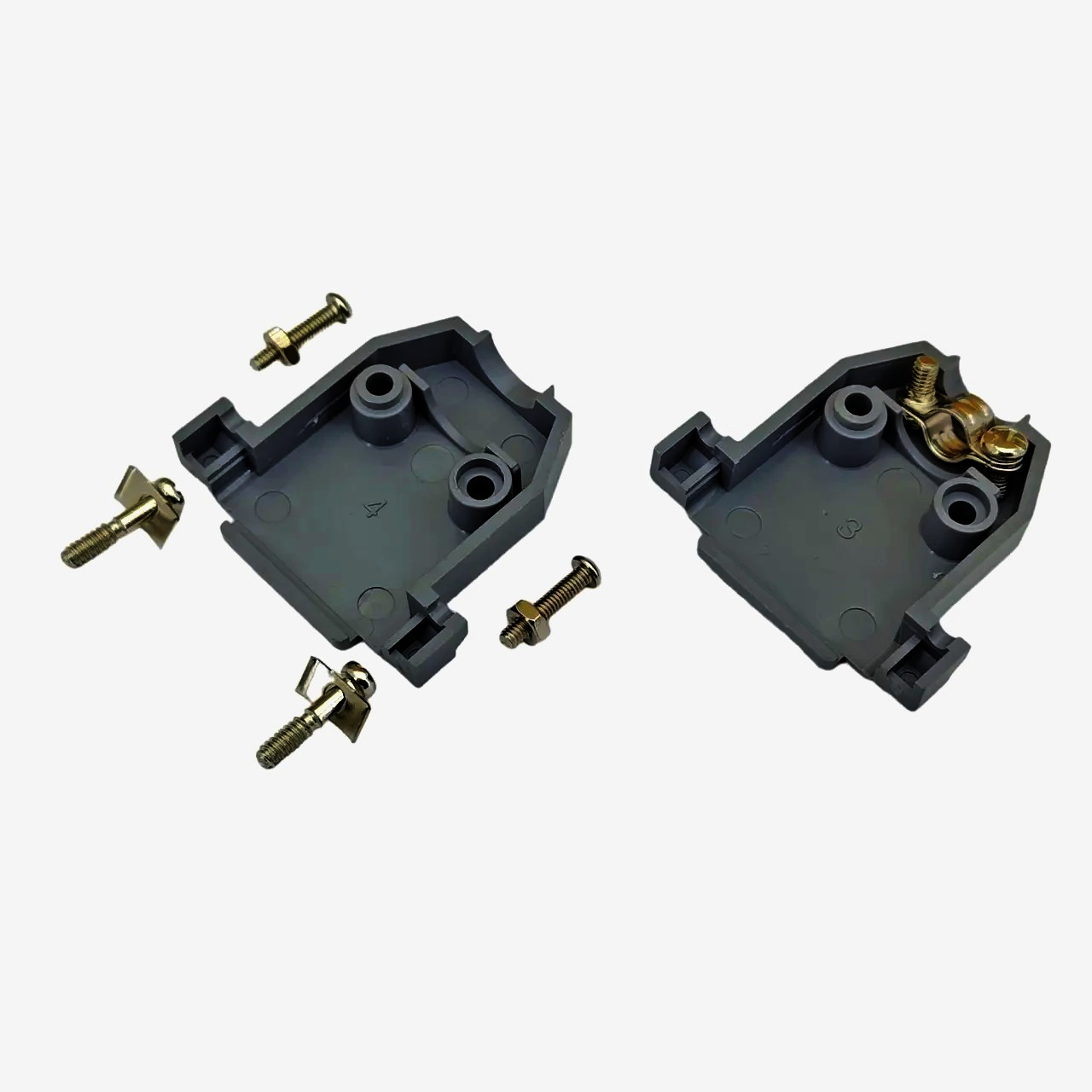 Корпус D-SUB 15-pin серый с защитой от пыли и влаги, удлиненные винты для монтажа