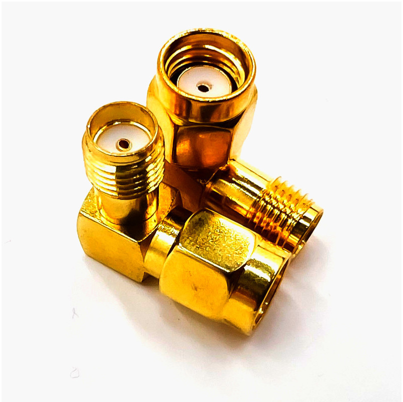 Угловой адаптер RP-SMA ⟶ SMA, штекер-гнездо, 50 Ом, для Wi-Fi и радиосистем, компактный