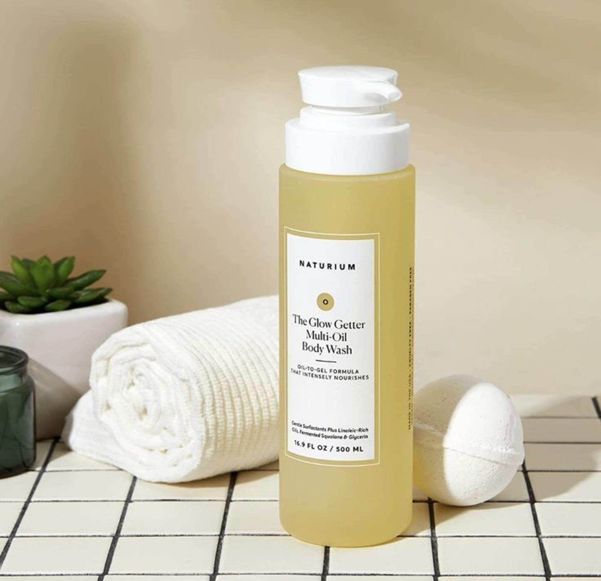 Naturium The Glow Getter Multi-Oil Body Wash - Image 2