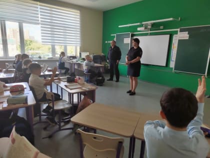 Сотрудники Госавтоинспекции ОМВД России Павловского Посада провели беседы со школьниками