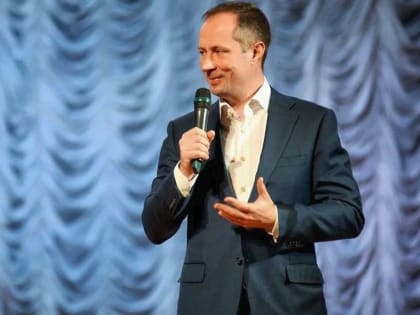 «Вы вдохновляет нас на свершения, дарите новую жизнь»: Роман Терюшков поздравил с 8 марта