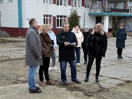 В деревне Ратчино городского округа Воскресенск реконструируют площадь