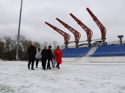 Владимир Ружицкий проверил ход реконструкции стадиона «Торпедо» в Люберцах