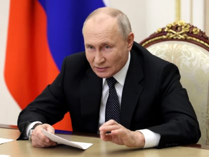 РБК: Путин призвал правительство и ЦБ принять все меры для укрепления рубля