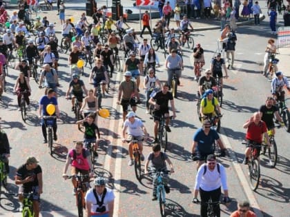 Осенний велофестиваль в Москве собрал тысячи участников