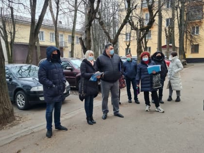 Подрядчик пообещал выполнить капремонт дома в микрорайоне Климовск вовремя