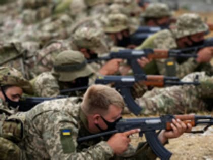 Киев готов на любую роль в прокси-войне против России