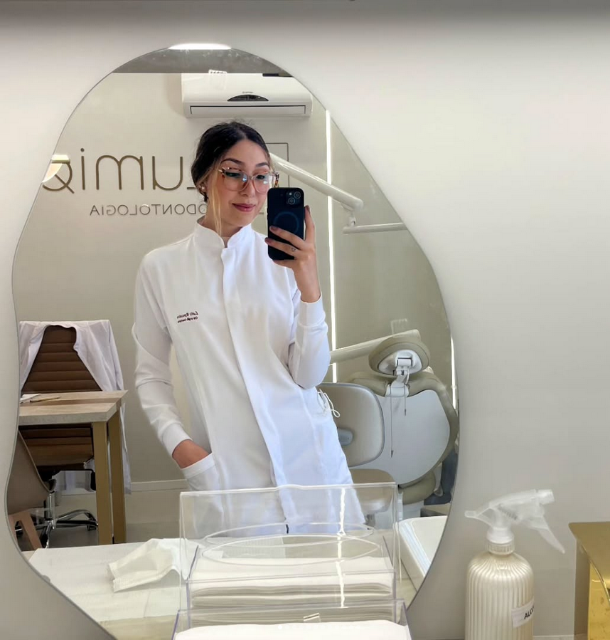 Laís Roncatto - Cirurgiã-dentista