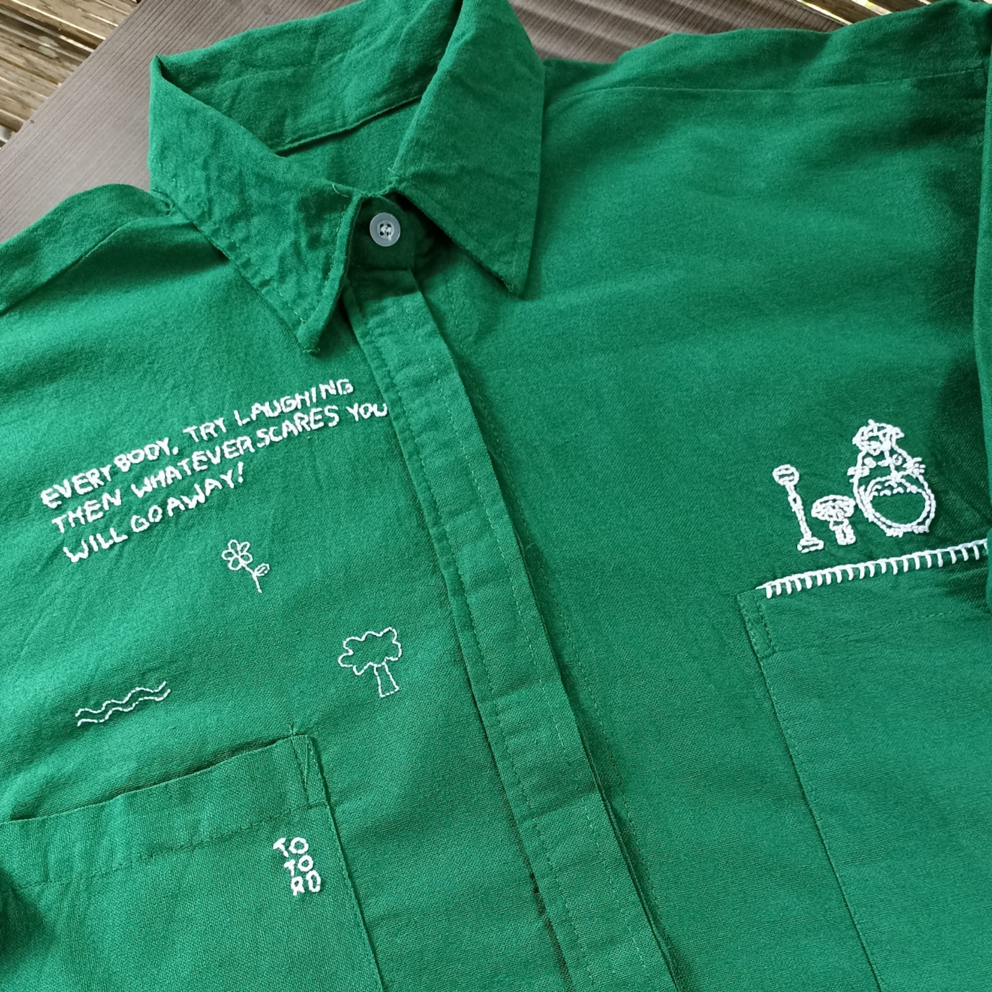 Kemeja Sulam Tangan