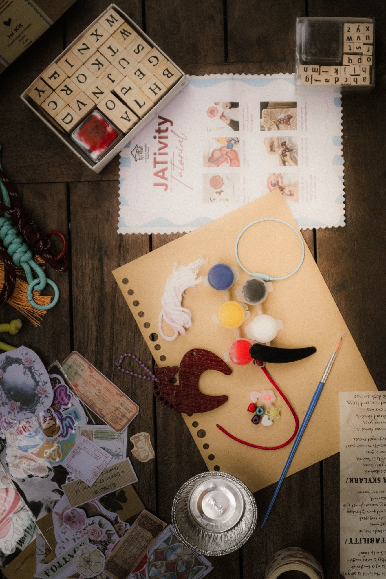 DIY Activity – Horse Bag Charm Painting