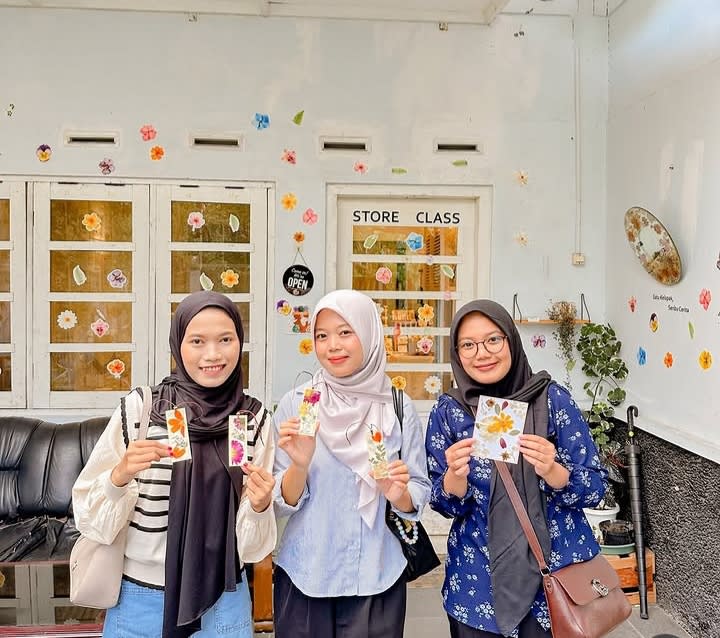 Gallery 3