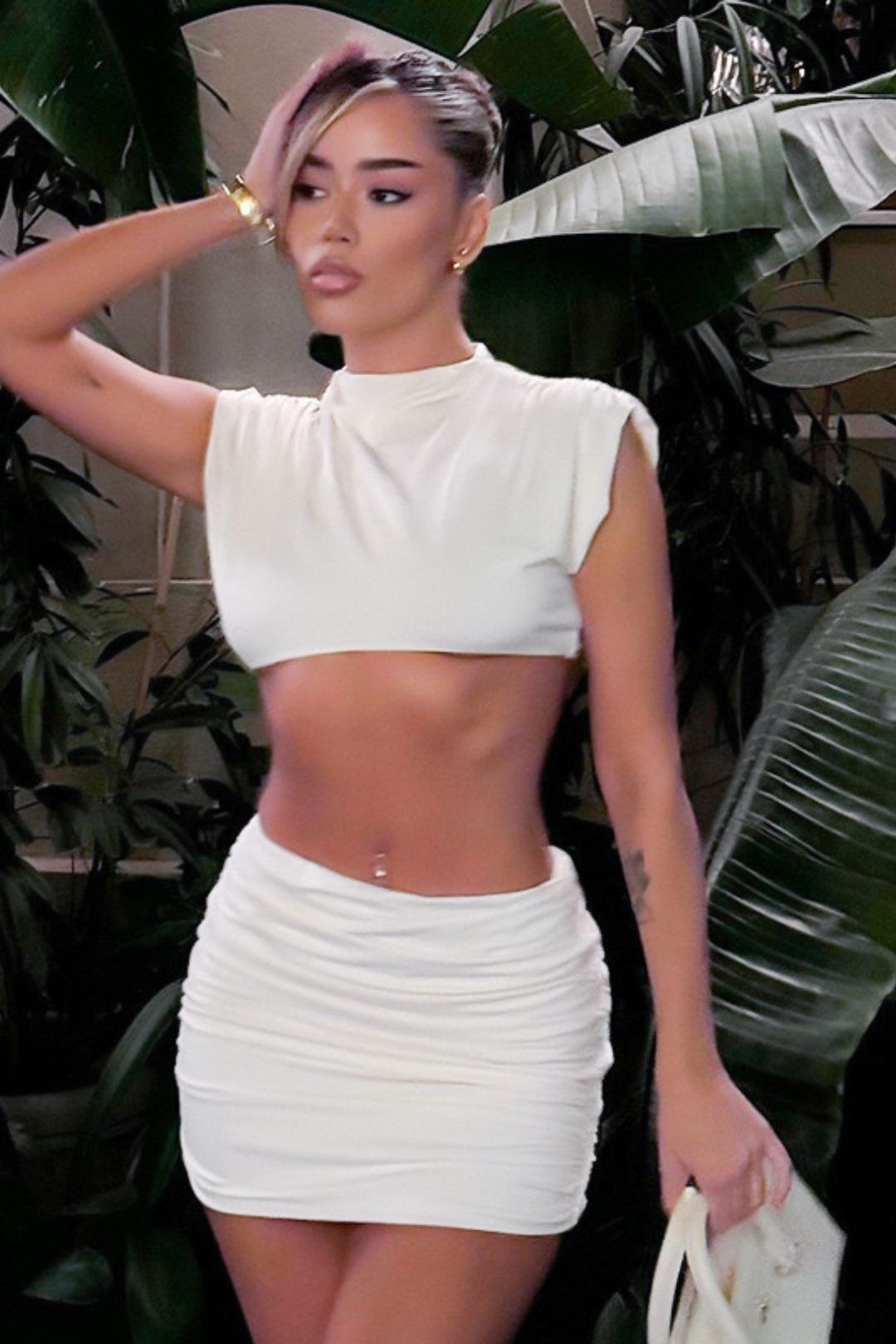 Round Neck Sleeveless Midriff-baring Top Gathered Buttocks Shor