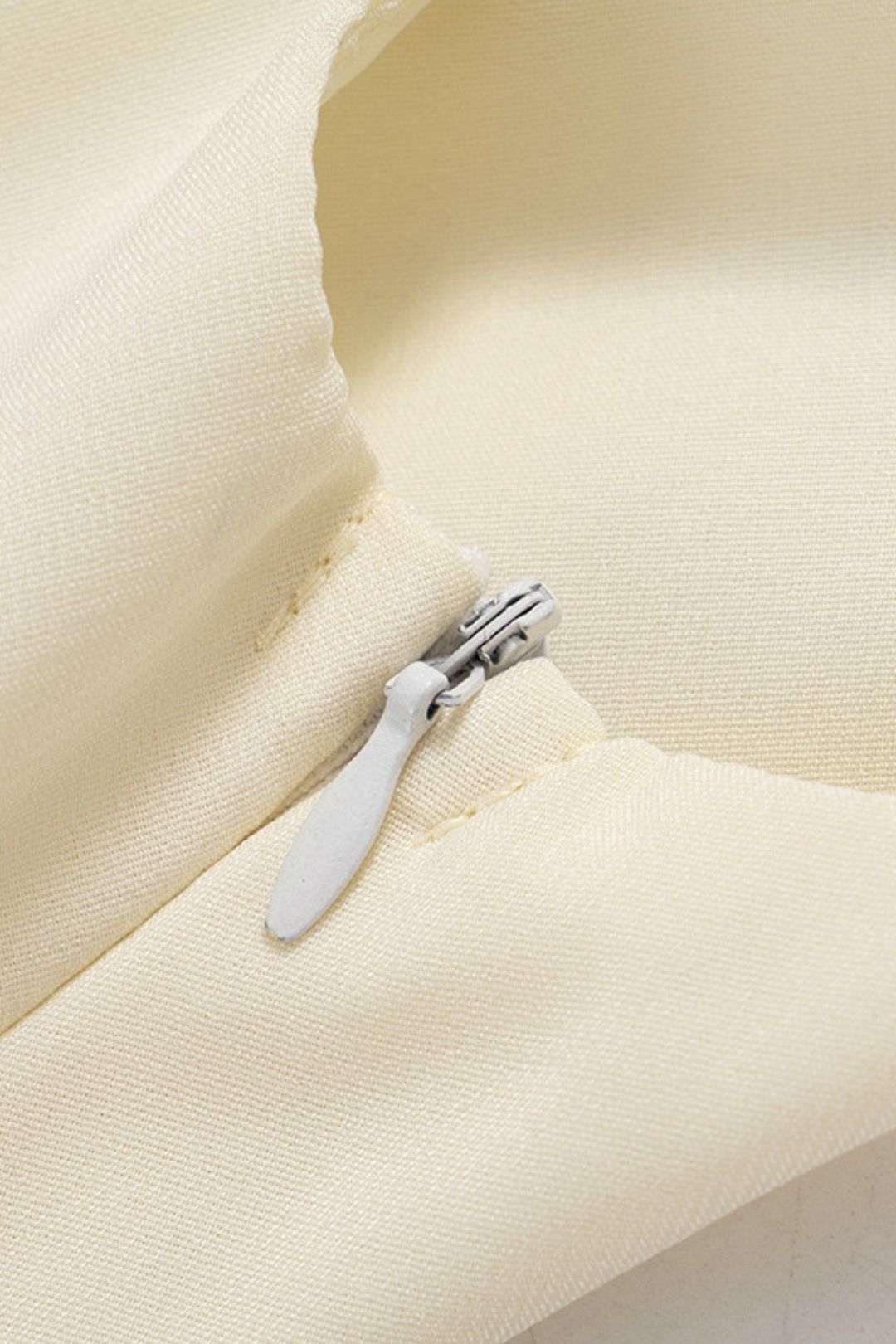 Summer Solid Color Oblique Shoulder Lace Stitching Backless Dress