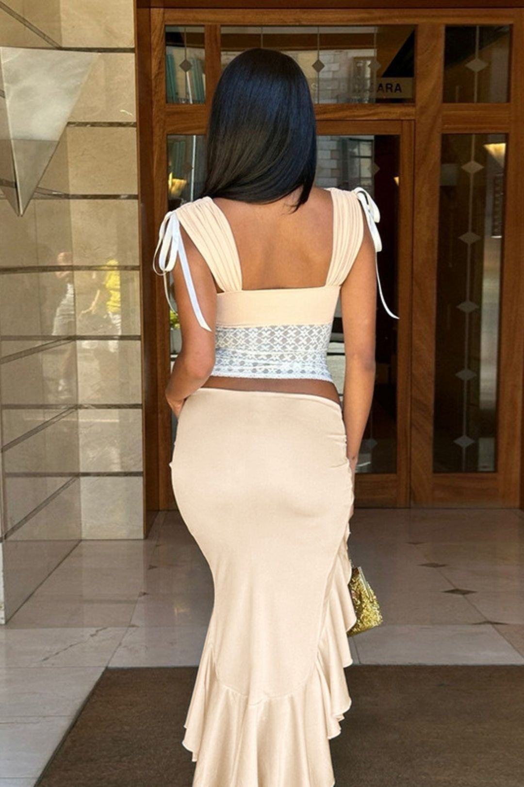 Summer Temperament Lace One-line Collar Camisole Hip-covering High Slit Skirt Suit