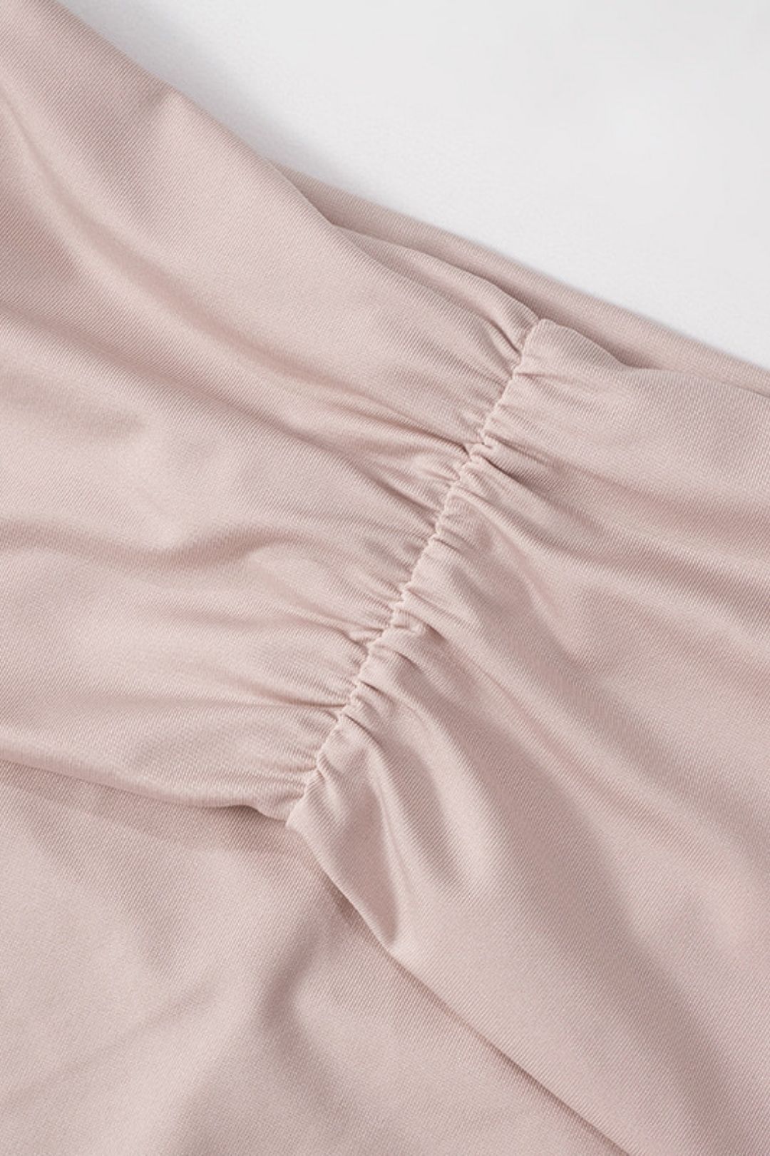 One-shoulder Pleated Long-sleeved Tight-fitting High-waisted Temperament One-piece Shorts