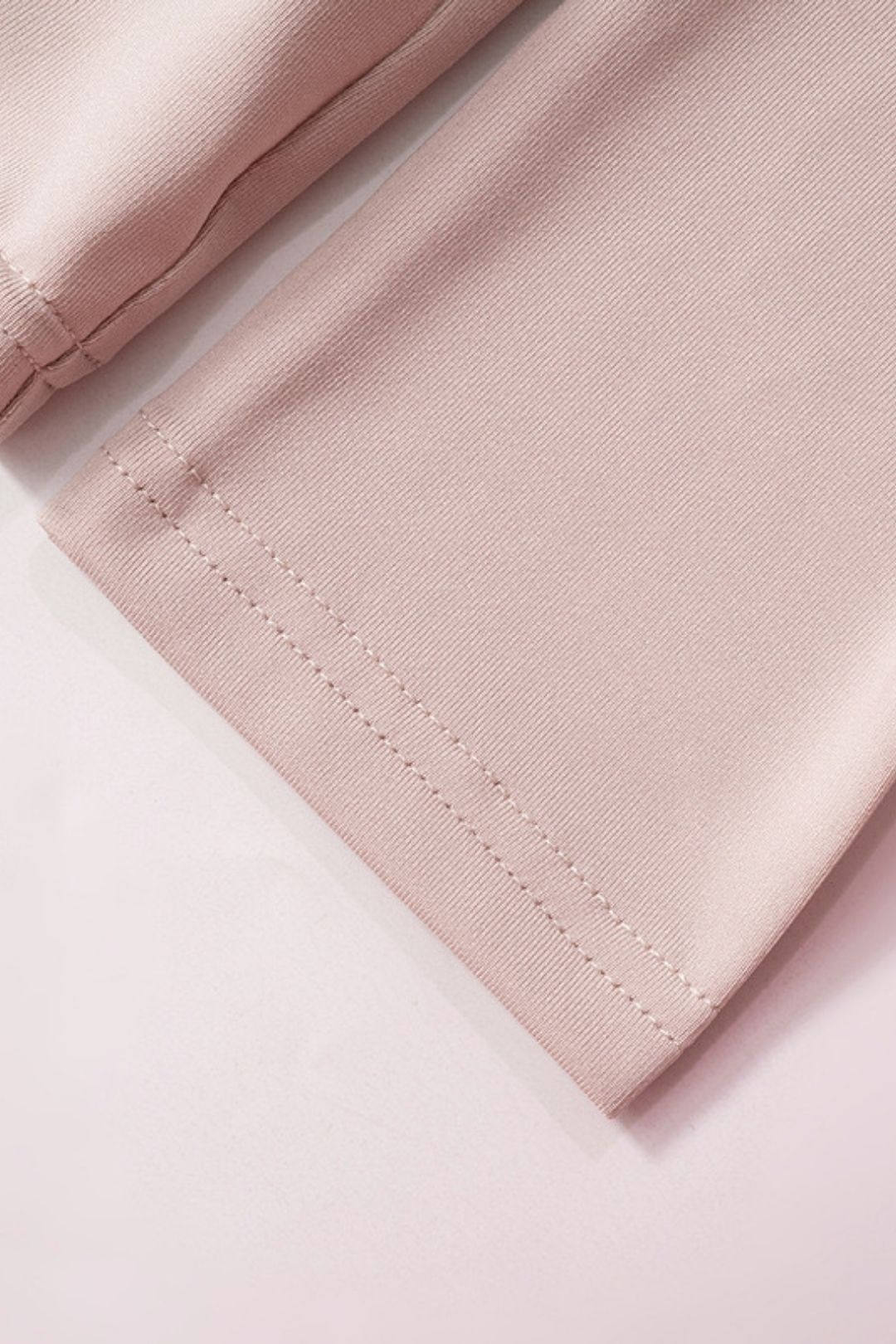 One-shoulder Pleated Long-sleeved Tight-fitting High-waisted Temperament One-piece Shorts