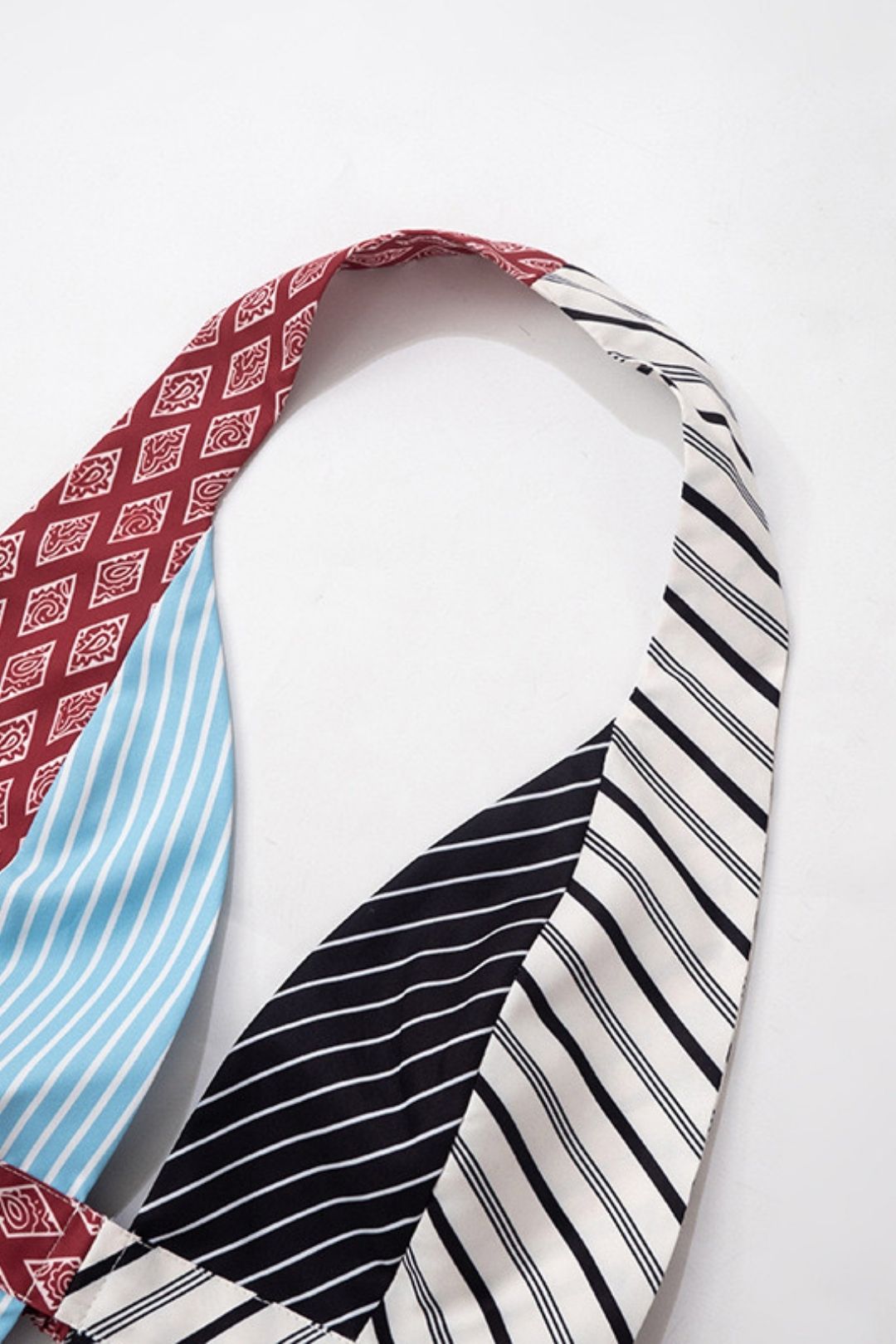 V-neck Pattern Fashion Striped Halter Top