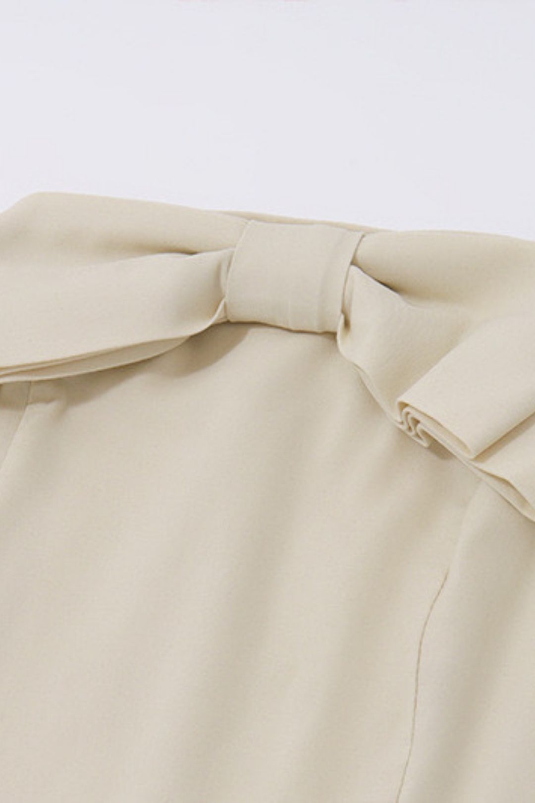 One-line Collar Bow Decorated Short Top