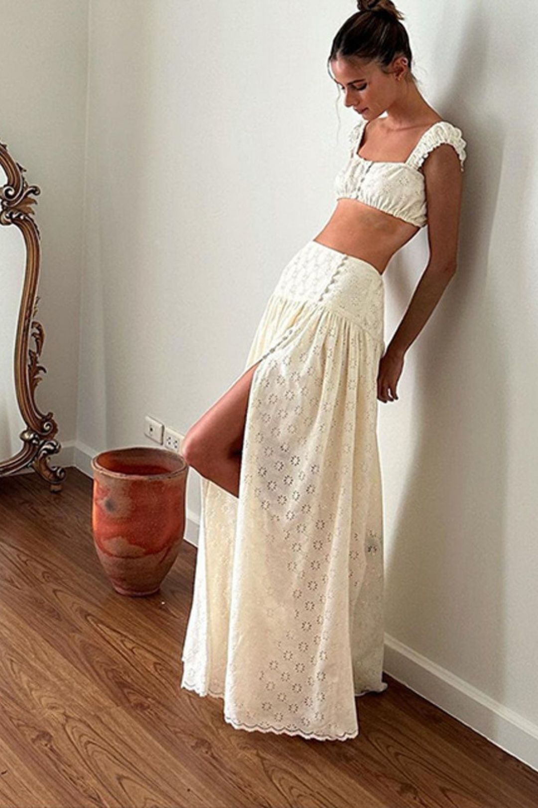 Short Slim Waist-baring Suspender Top Beach Resort Style Skirt Suit