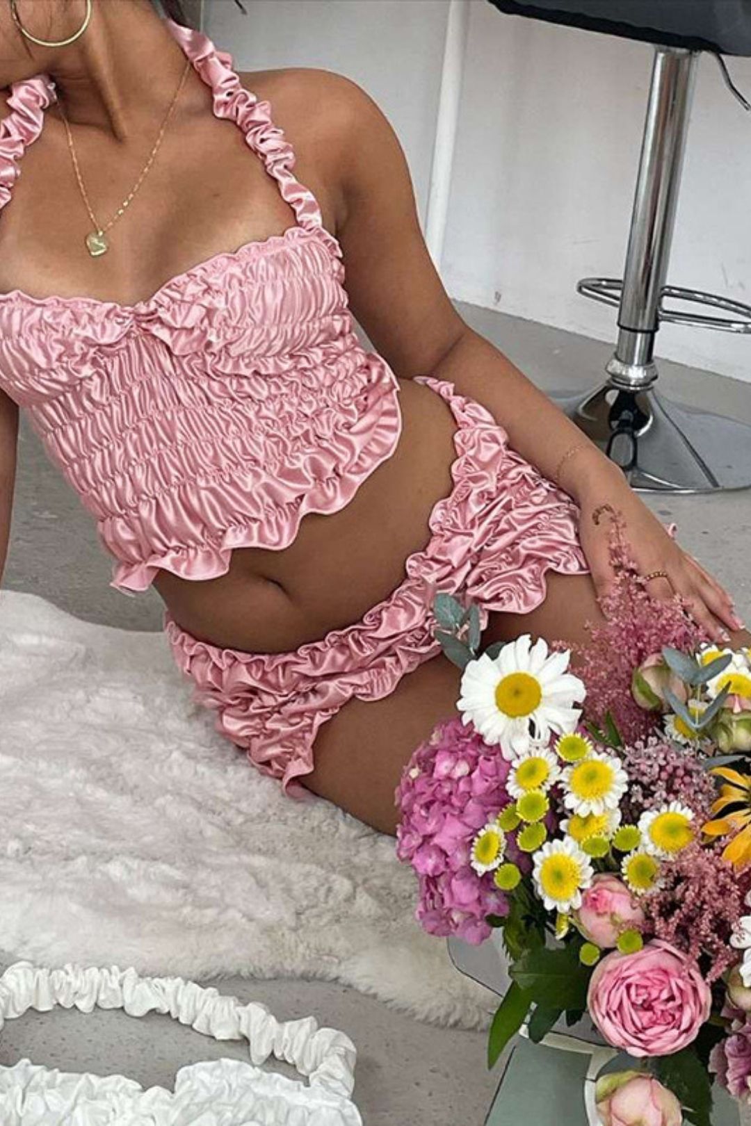 Personalized Pleated Halterneck Camisole Sexy Slim Fit Hip-hugging Short Skirt Suit