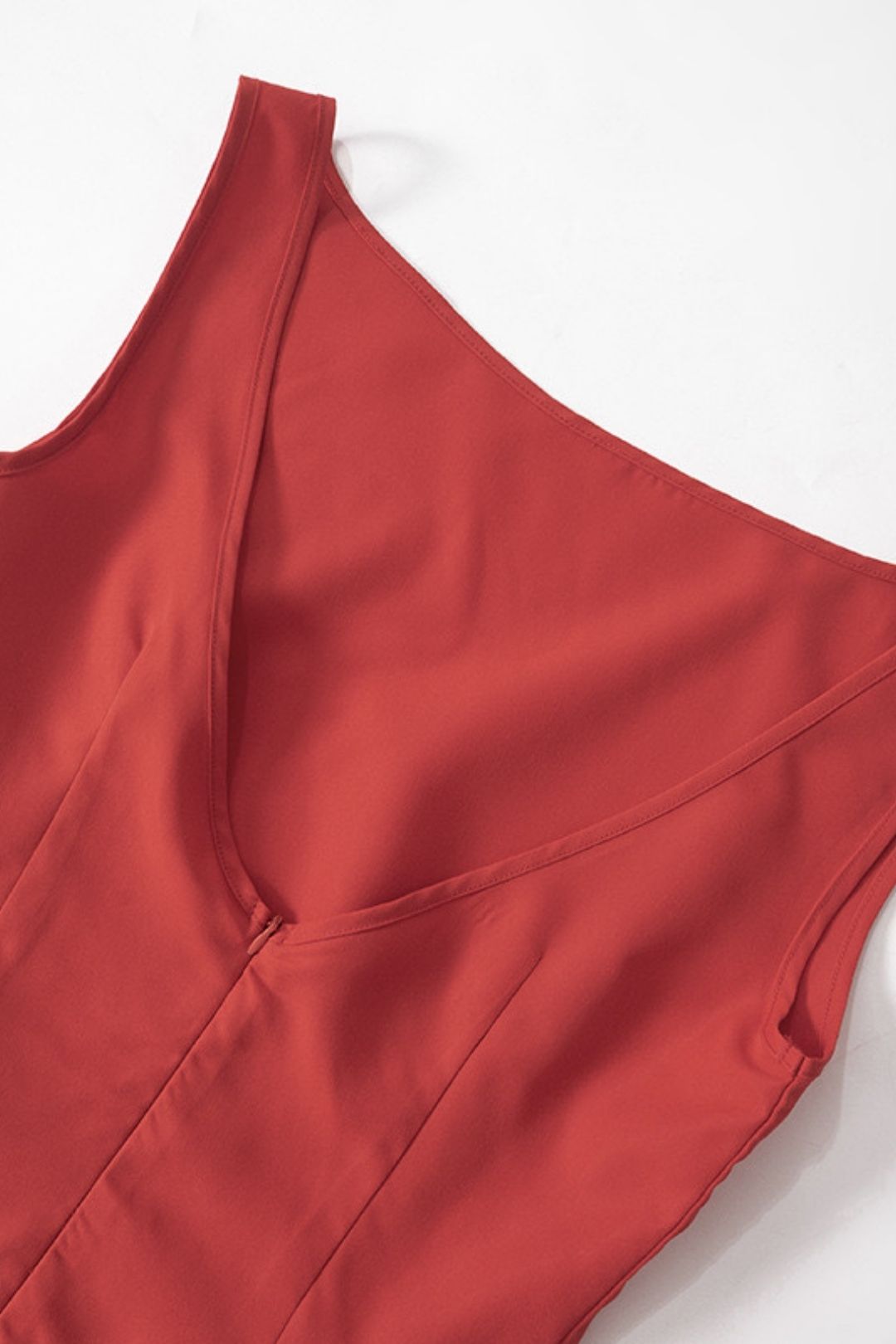 Temperament One-line Collar Waist Slimming Dress Women's 2024 New Woven Simple Long Skirt