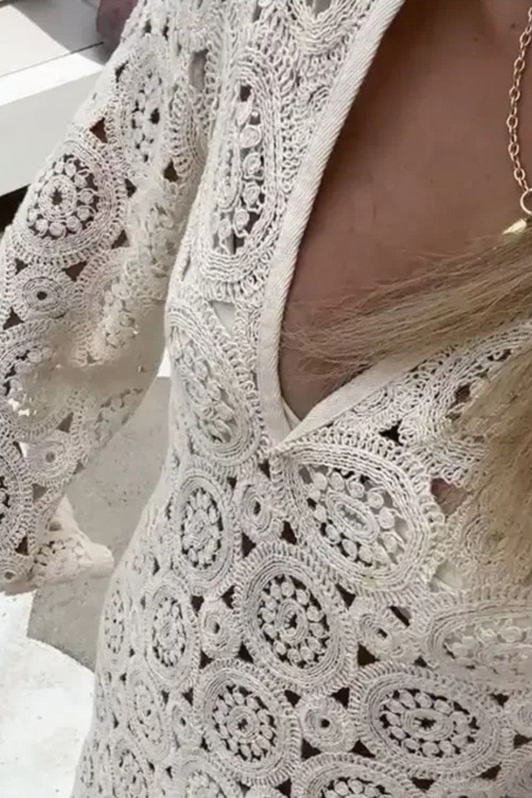 Hot-selling Lace Embroidered Long-sleeved Dress
