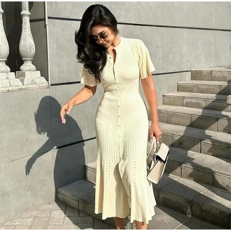 Popular Short-sleeved Button Knit Dress