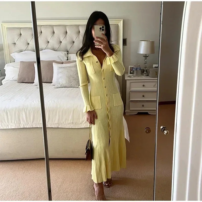 Hot-selling Ruffled V-neck Knitted Dress