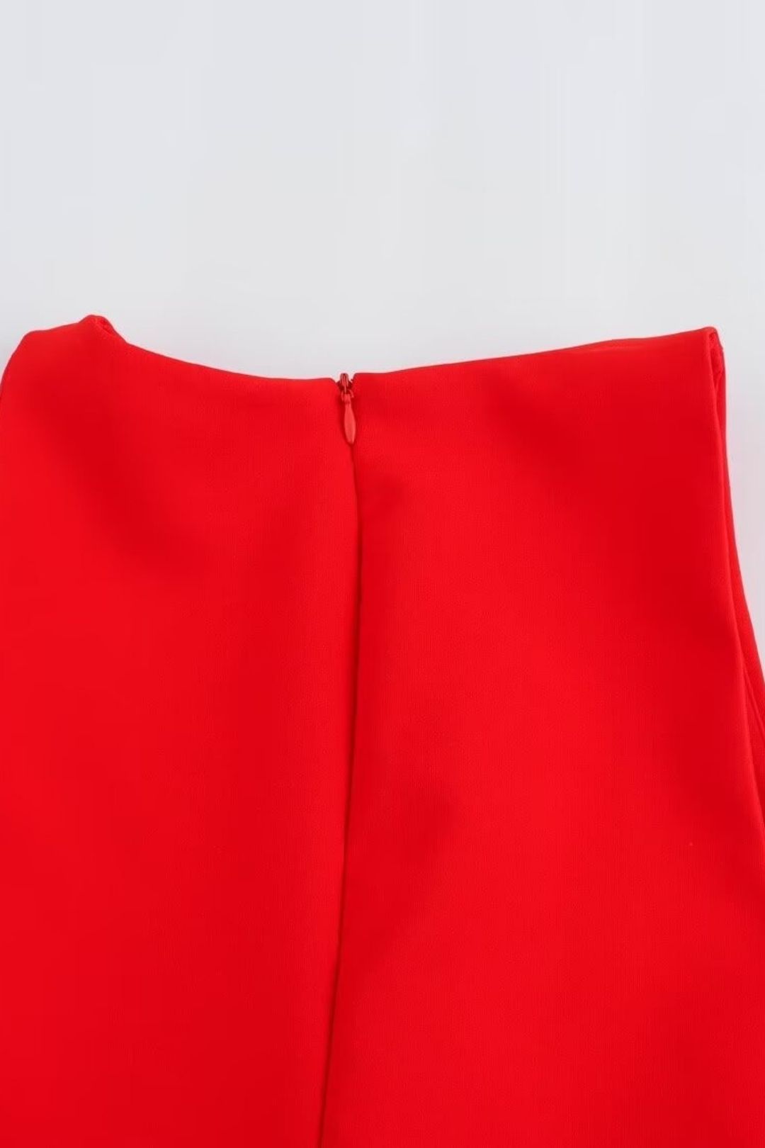 Open Design Round Neck Short Dress