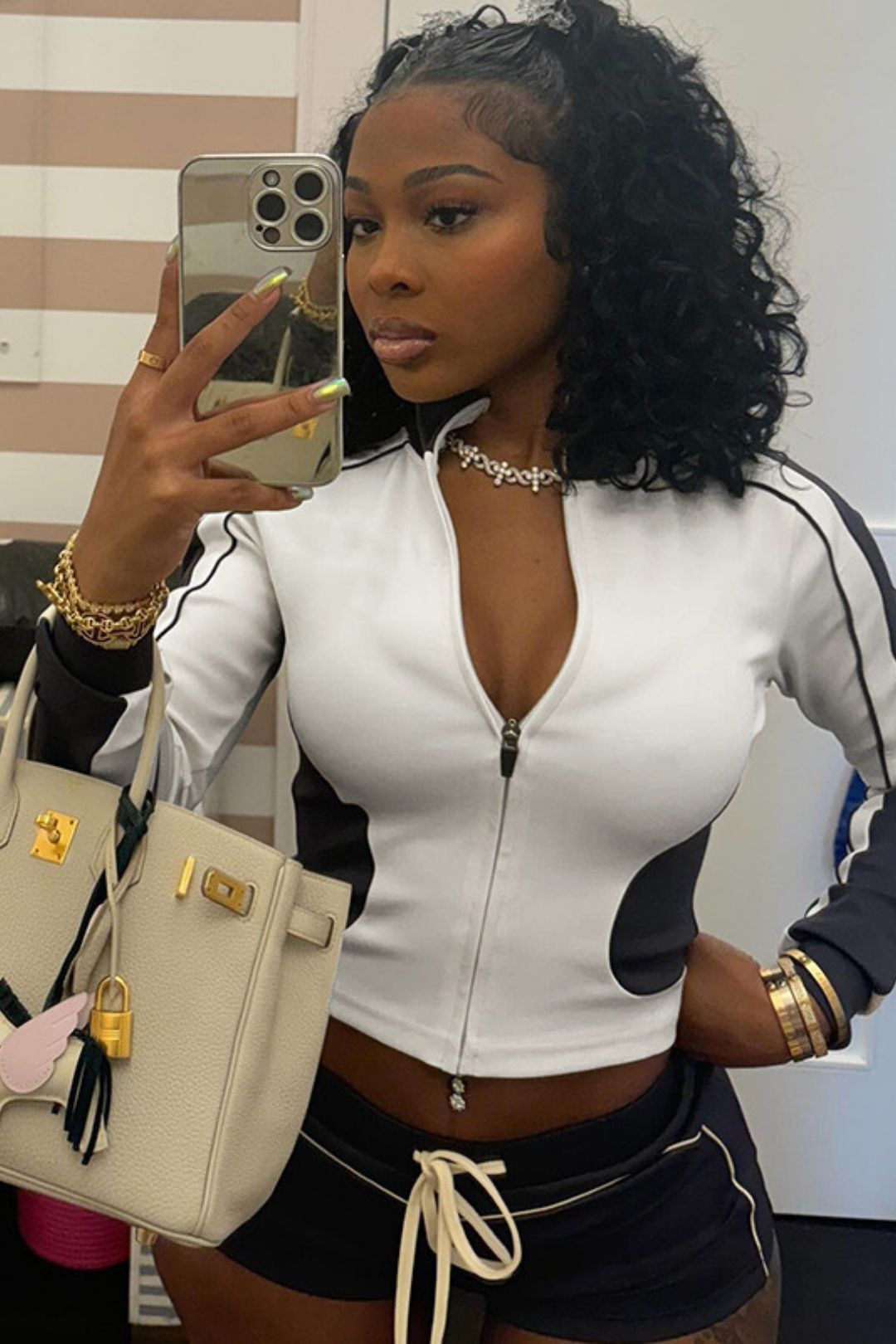 Stand-up Collar Stitching Contrasting Zipper Slim Sports Shorts Suit