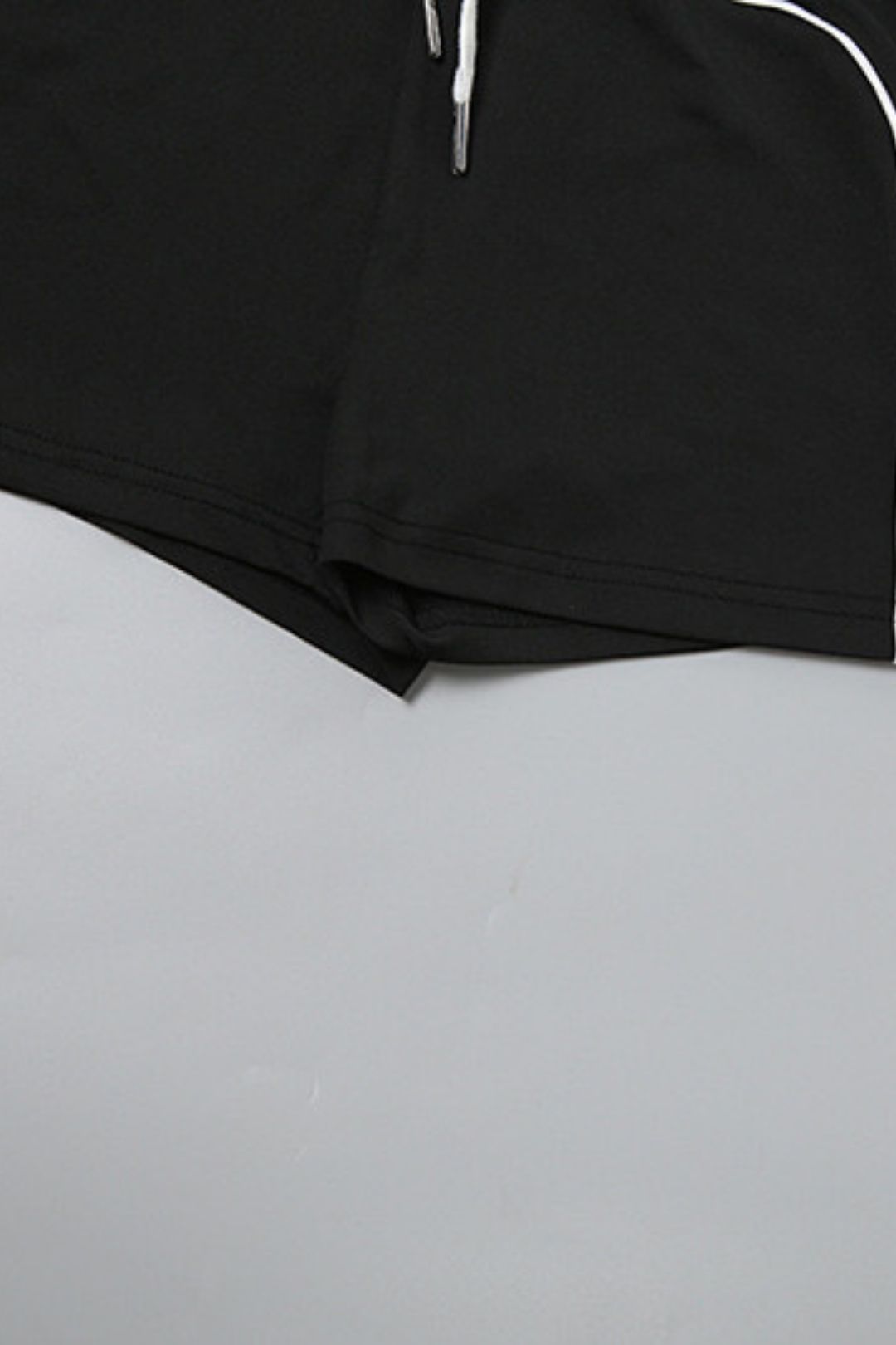 Stand-up Collar Stitching Contrasting Zipper Slim Sports Shorts Suit