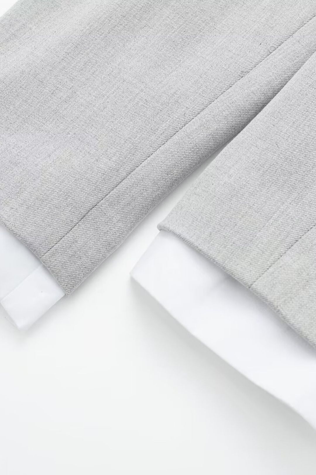 Short Long-sleeved Shirt + High-waisted Pleated Skirt