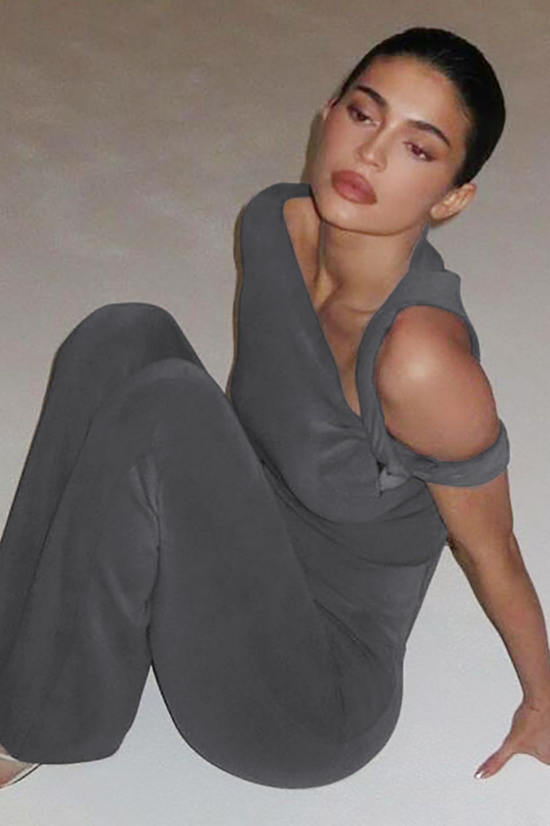 One-shoulder Short-sleeved Tops Slim Trousers Suit