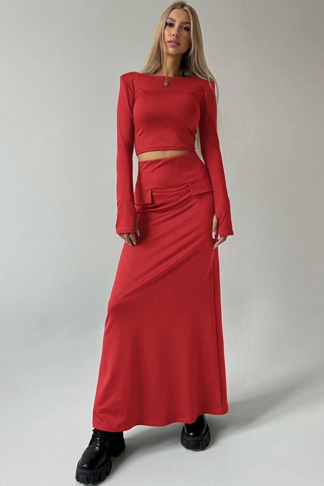 Navel-baring Long-sleeved Tops Slim Skirt Suit