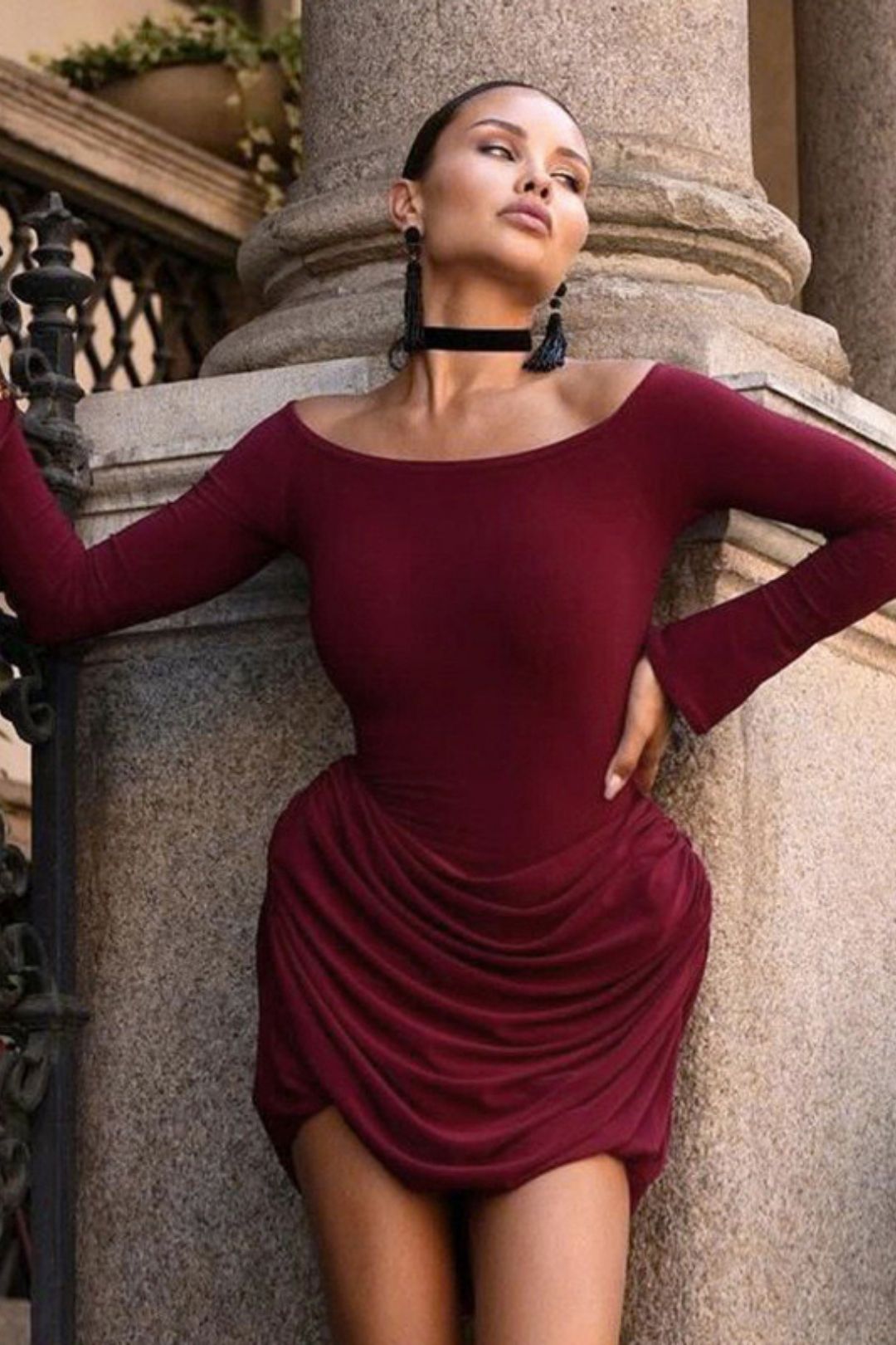 Solid Color One-shoulder Long-sleeved High-waisted Short Dress Http://detail.m.1688.com/