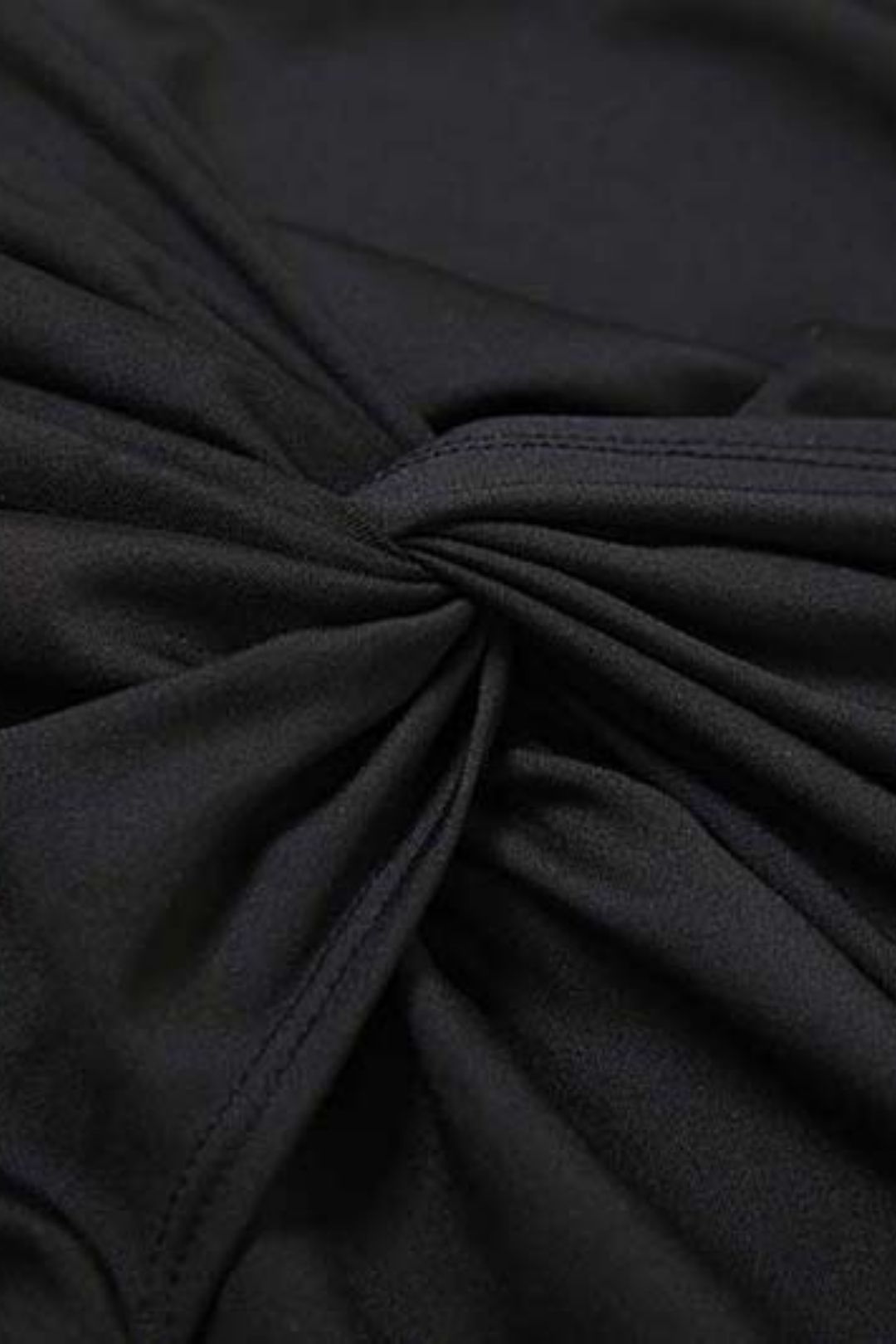 Sexy Round Neck Long-sleeved Slim Hip-covering Solid Color Dress