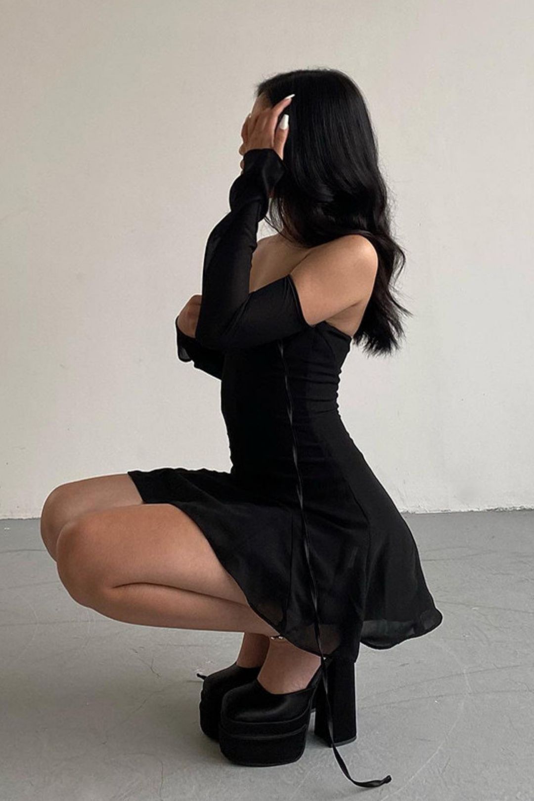 Sexy Pure Lust Style Mesh Sleeves Backless Dress