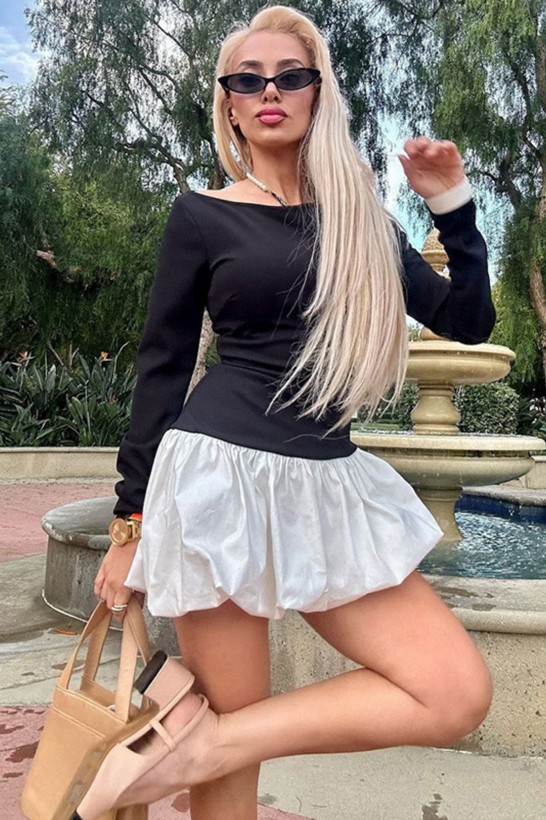 Sexy Round Neck Splicing Solid Color Long-sleeved Short Skirt