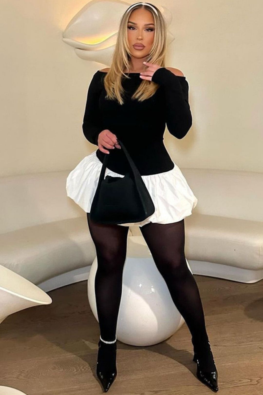 Sexy Round Neck Splicing Solid Color Long-sleeved Short Skirt